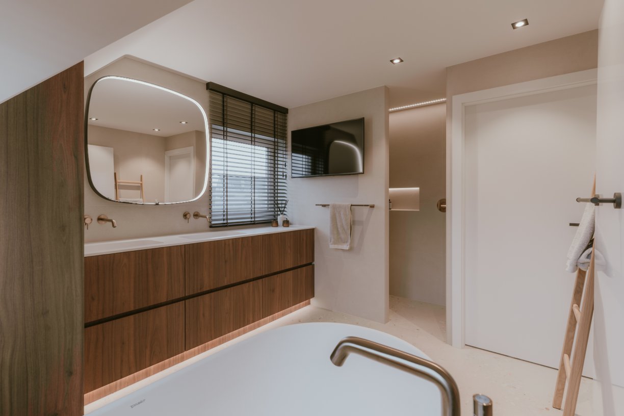 Romi photo and design